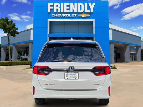 Used 2025 Honda Odyssey Touring image 6