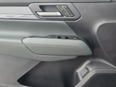 New 2026 GMC Terrain AT4 w/ Convenience Package III AWD/4WD image 17