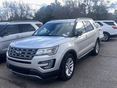 Used 2017 Ford Explorer XLT