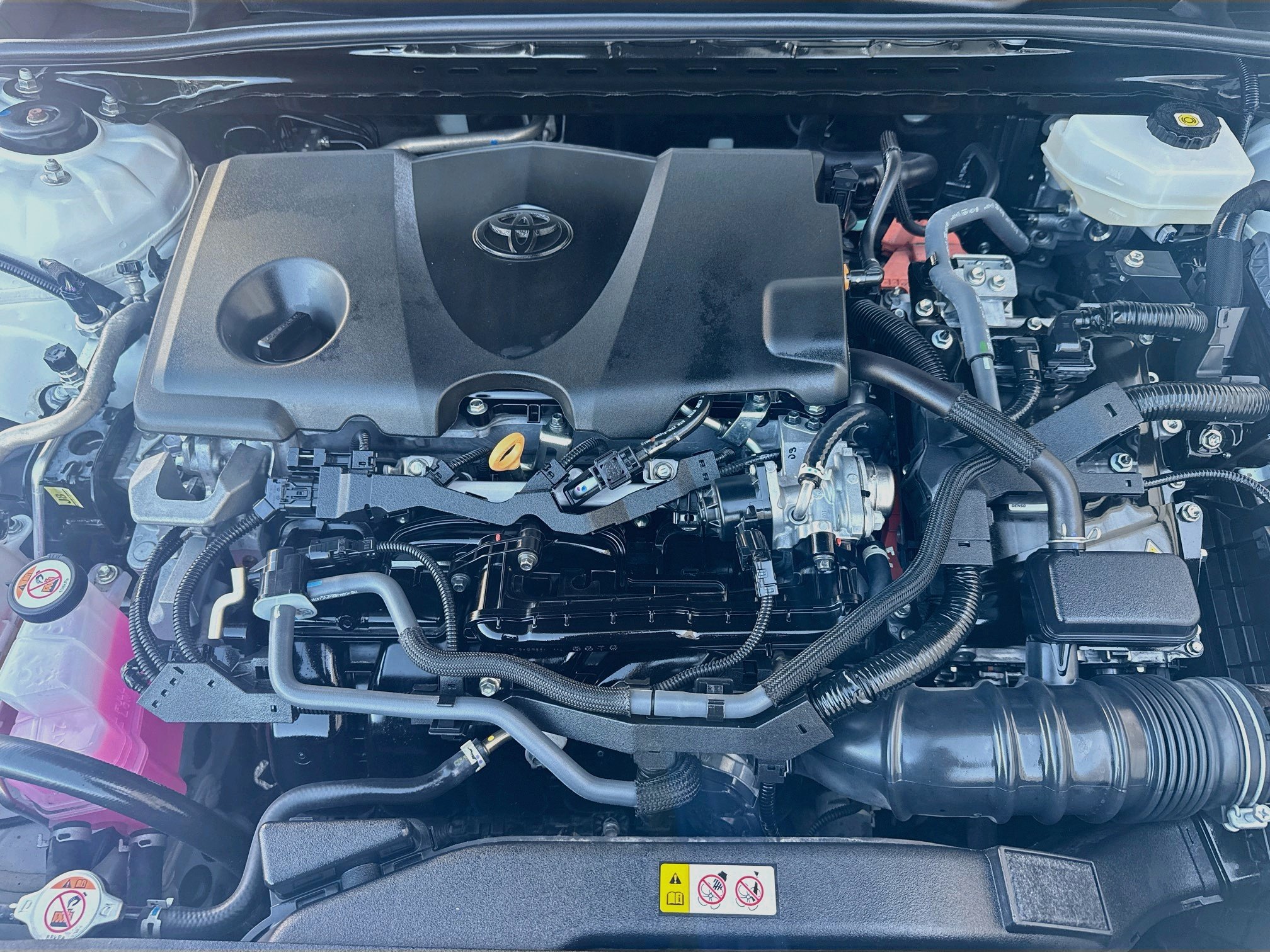 Used 2025 Toyota Camry SE w/ Convenience Package FWD image 35