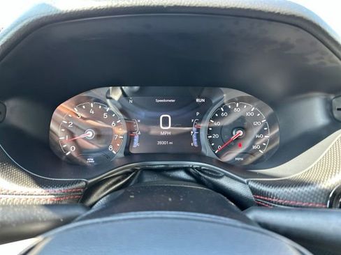 Used 2025 Jeep Compass Trailhawk AWD/4WD image 25