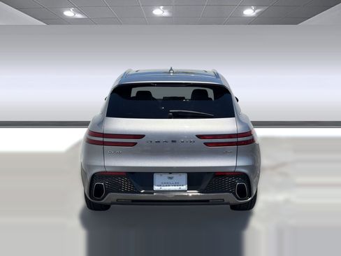 Used 2022 Genesis GV70 2.5T w/ Advanced Package AWD/4WD image 9