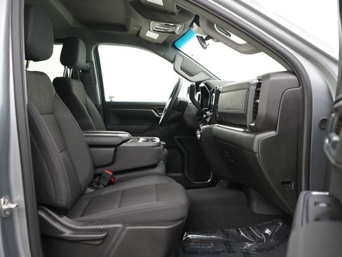 Used 2025 GMC Sierra 1500 Elevation w/ X31 Off-Road Package AWD/4WD image 11