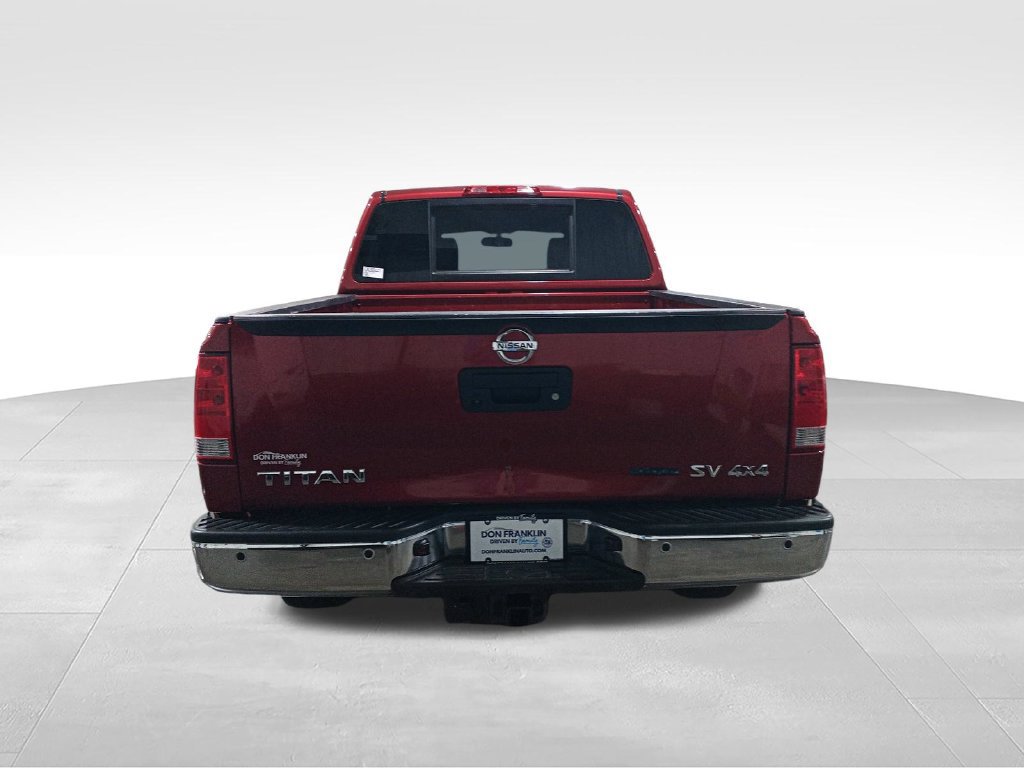 Used 2013 Nissan Titan SV w/ SV Value Truck Pkg AWD/4WD image 4