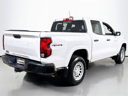 Used 2024 Chevrolet Colorado W/T image 4