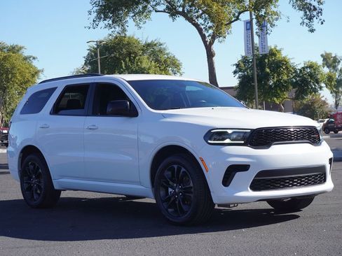 Used 2023 Dodge Durango GT w/ Blacktop Package image 4