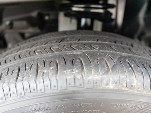 Used 2017 Jeep Renegade Latitude image 30