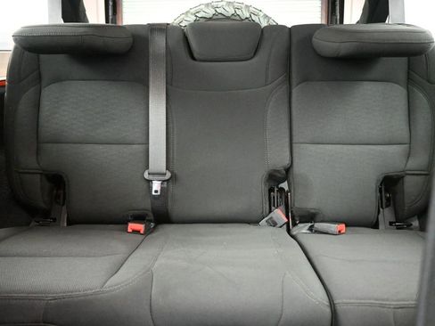 Used 2019 Jeep Wrangler Unlimited Sport S image 24