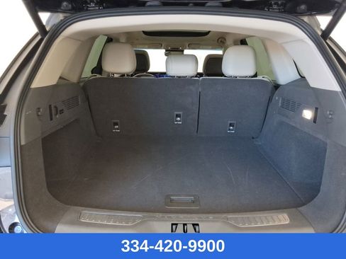 Used 2024 Lincoln Nautilus Reserve w/ Equipment Group 202A image 21