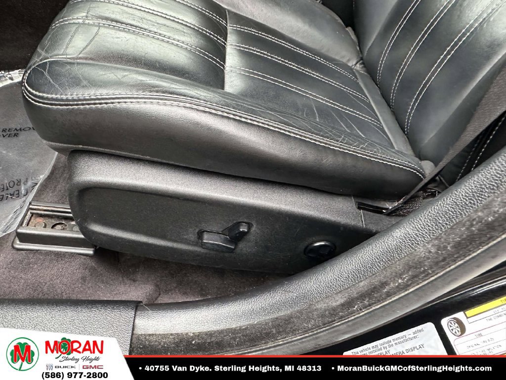 Used 2017 Chrysler 300 S RWD image 18