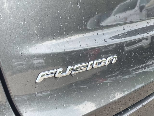 Used 2020 Ford Fusion SE AWD/4WD image 29