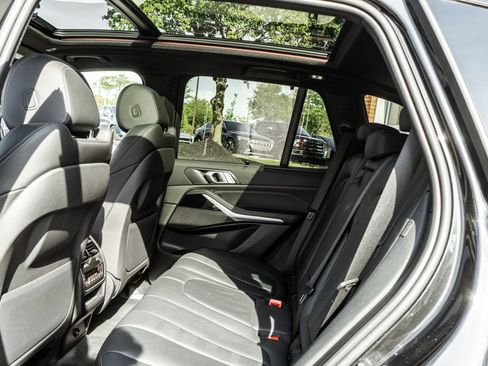 Used 2022 BMW X5 M50i AWD/4WD image 22