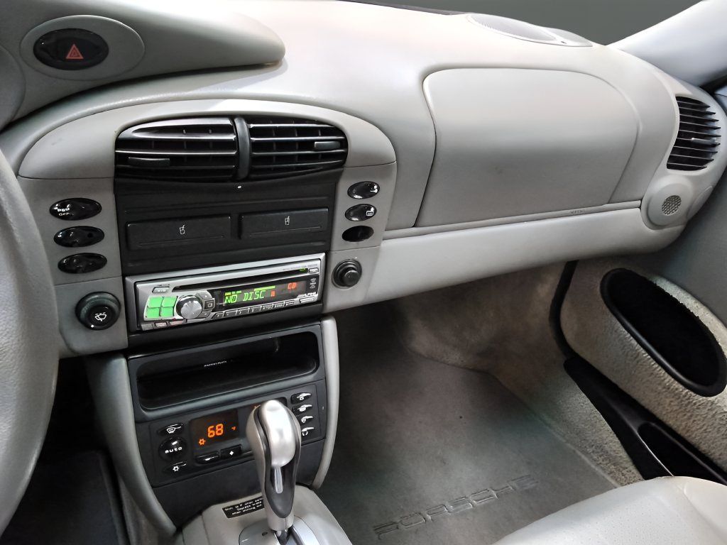 Used 2001 Porsche 911 Carrera RWD image 24