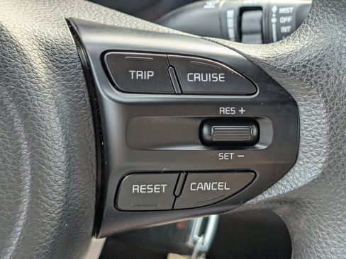 Used 2022 Kia Rio S FWD image 21