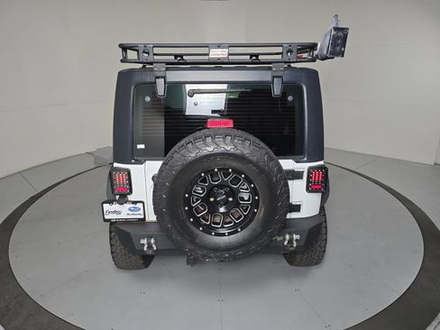 Used 2015 Jeep Wrangler Unlimited Sport image 4