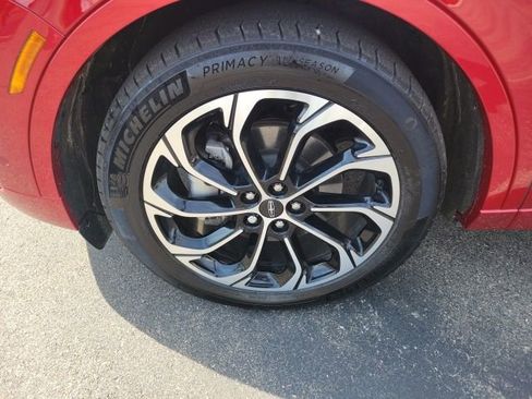 Used 2024 Lincoln Nautilus Reserve w/ Equipment Group 202A AWD/4WD image 16