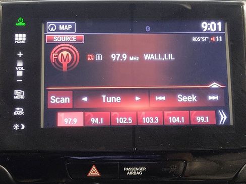 Used 2016 Honda Pilot Touring image 25