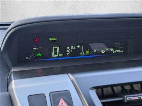 Used 2017 Toyota Prius V Two image 12