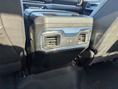 Used 2025 Chevrolet Silverado 3500 LTZ w/ LTZ Convenience Package image 32