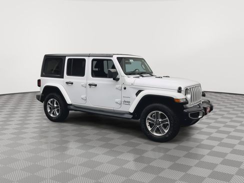 Used 2018 Jeep Wrangler Unlimited Sahara image 37