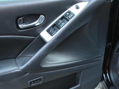 Used 2014 Nissan Murano SL w/ Navigation Package image 16