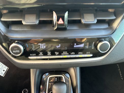 Used 2024 Toyota Corolla LE image 17