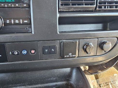 Used 2019 Chevrolet Express 3500 LT w/ LT Preferred Equipment Group RWD image 16