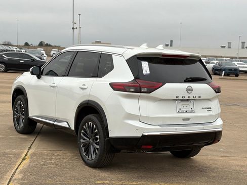 New 2026 Nissan Rogue Platinum image 7