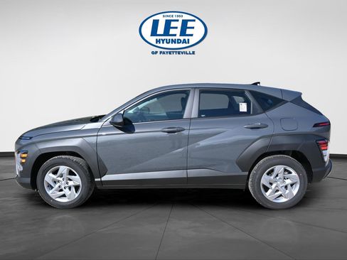 Used 2026 Hyundai Kona SE image 6