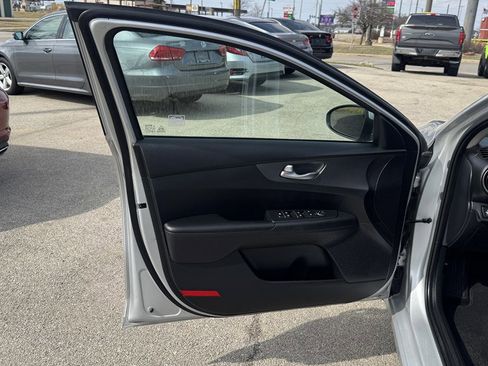 Used 2020 Kia Forte LXS image 14