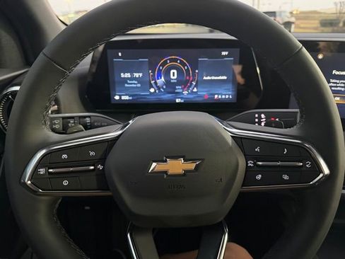 New 2026 Chevrolet Equinox LT image 9