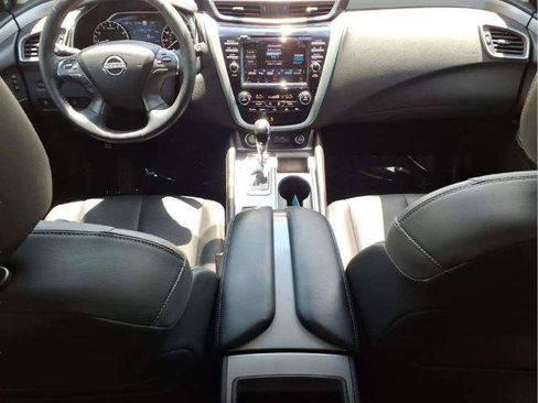 Certified 2023 Nissan Murano SL w/ SL Moonroof Package FWD image 9