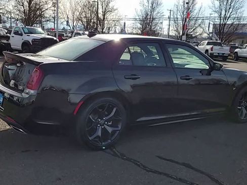 Used 2022 Chrysler 300 S w/ Comfort Group image 8