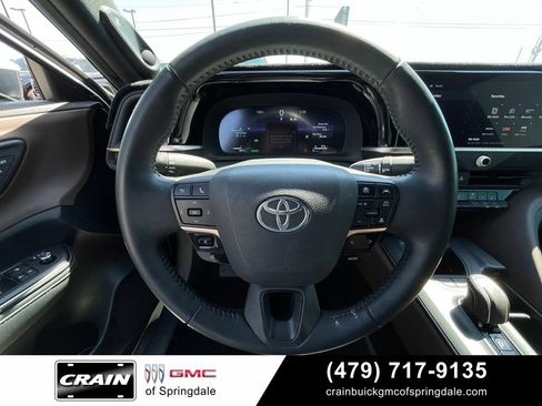 Used 2023 Toyota Crown AWD/4WD image 13