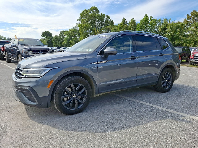 Used 2024 Volkswagen Tiguan SE AWD/4WD image 5