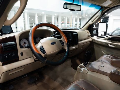 Used 2006 Ford F250 King Ranch image 7