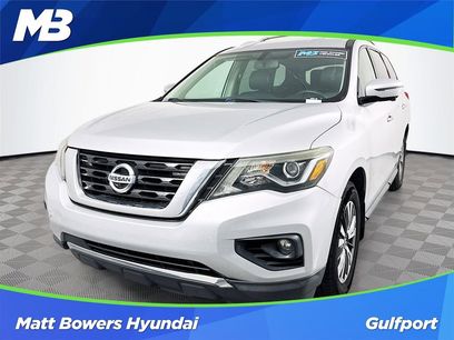 Used 2017 Nissan Pathfinder SL