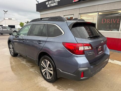 Used 2018 Subaru Outback 2.5i Limited w/ Popular Package #2 AWD/4WD image 4