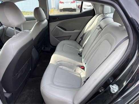 Used 2011 Kia Optima LX w/ Convenience Pkg image 13