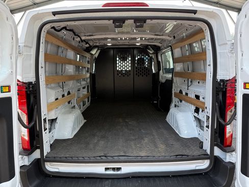 Used 2025 Ford Transit 250 Low Roof w/ Exterior Upgrade Package RWD image 8