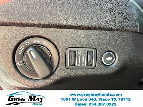 Used 2022 Dodge Charger SXT RWD image 24
