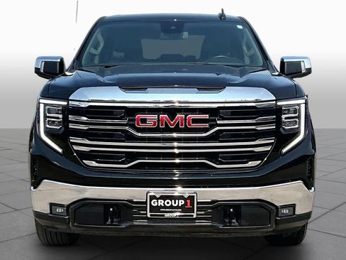 Used 2025 GMC Sierra 1500 SLT AWD/4WD image 4