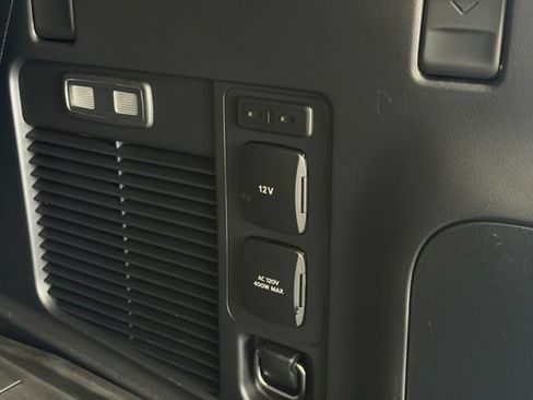 Used 2025 Lincoln Navigator Black Label AWD/4WD image 44