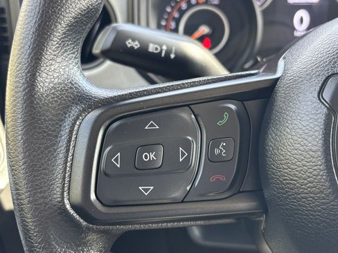 Used 2025 Jeep Gladiator Sport image 18