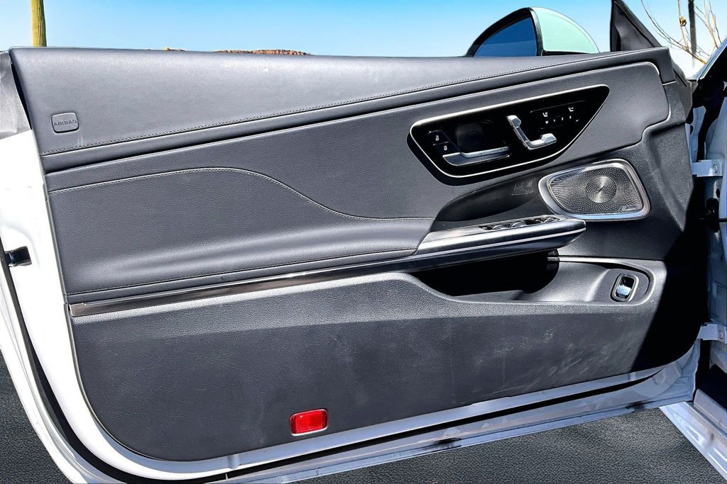 Used 2025 Mercedes-Benz CLE 300 4MATIC Cabriolet image 22