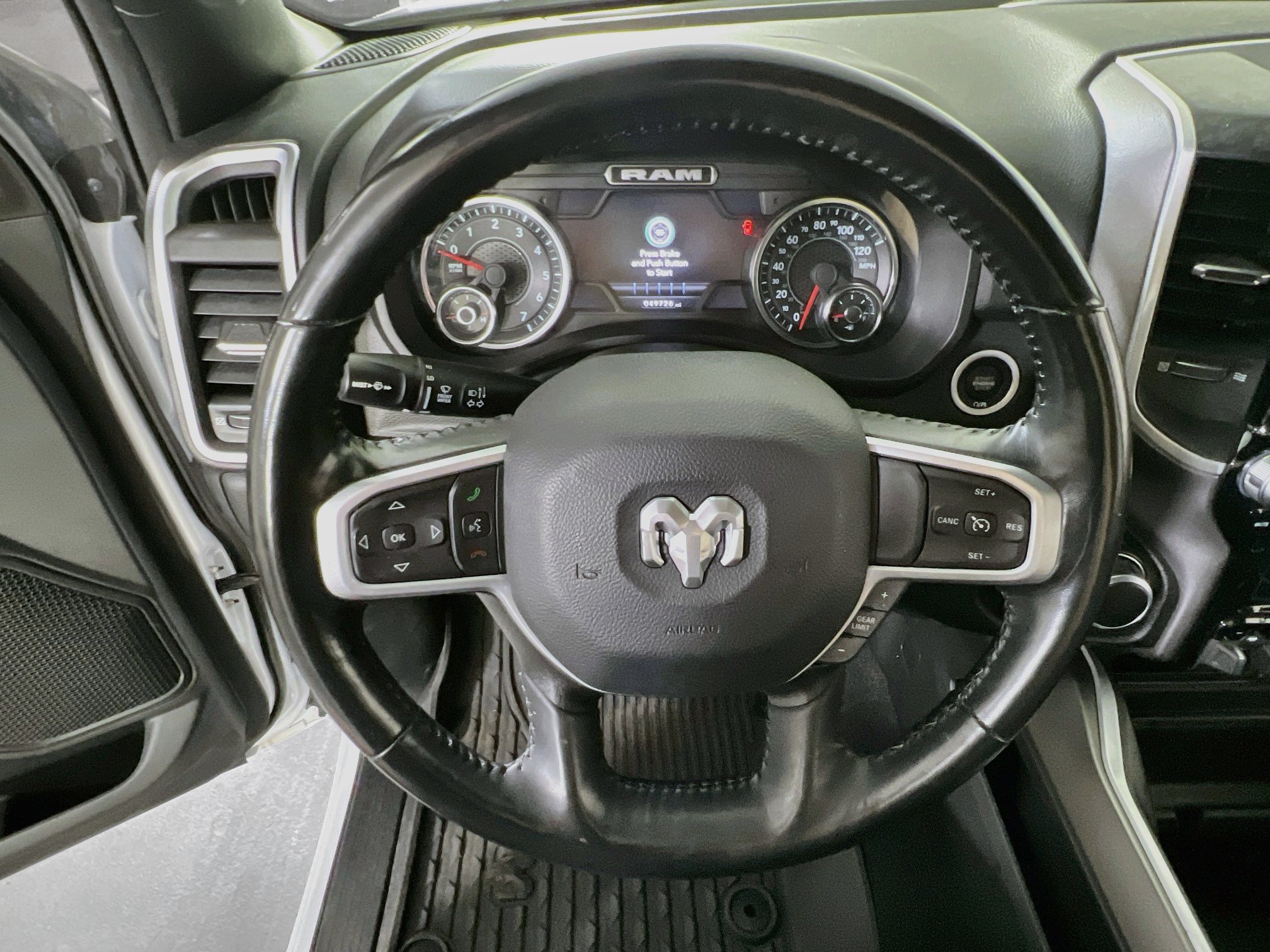 Used 2023 RAM 1500 Big Horn AWD/4WD image 11
