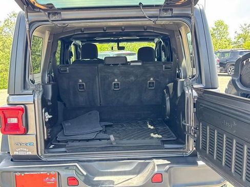 Used 2022 Jeep Wrangler Unlimited Rubicon 4xe w/ Dual Top Group AWD/4WD image 14