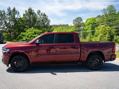 Used 2025 RAM 1500 Limited AWD/4WD image 5