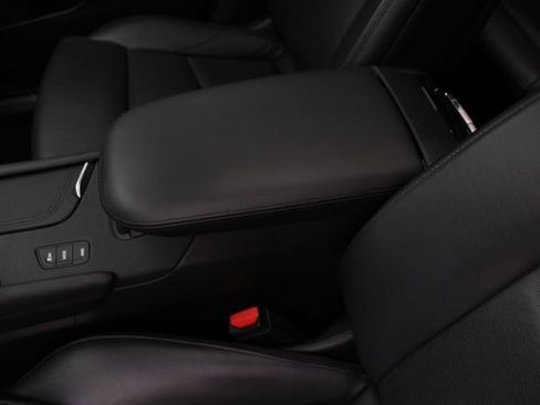Used 2019 Cadillac XT5 Premium Luxury AWD/4WD image 21