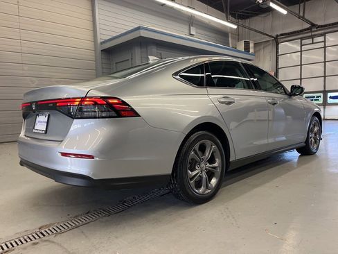 Used 2024 Honda Accord EX image 7